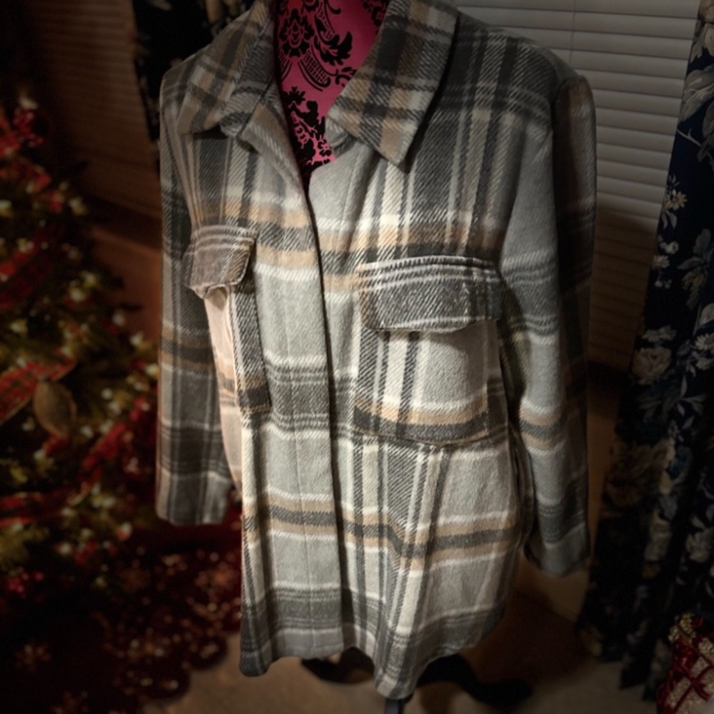 Long sleeve button up flannel